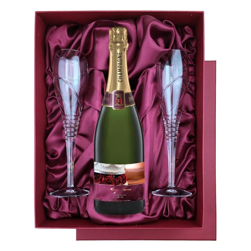Personalised Champagne - Wedding Cake Label in Red Luxury Presentation Set With Flutes